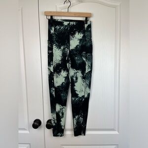 Sweaty Betty Green and Black Printed Leggings